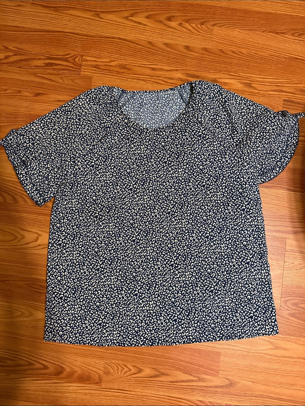 SHEIN Navy and White Short-Sleeve Printed Tee
